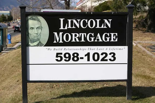 Lincoln Mortgage post-and-panel sign