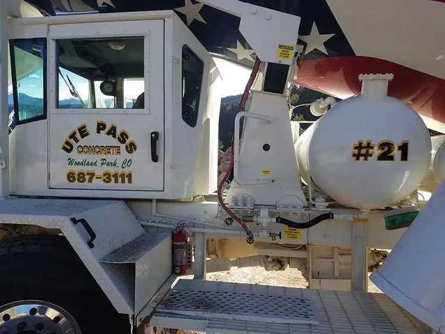 Truck cab number lettering